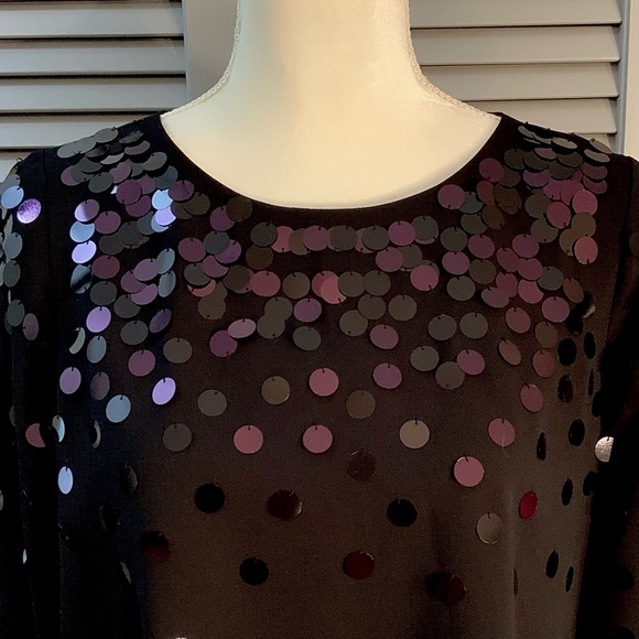 NWT Alfani Black/Gilded Plum Sequin Embellished Top - Picture 3 of 12